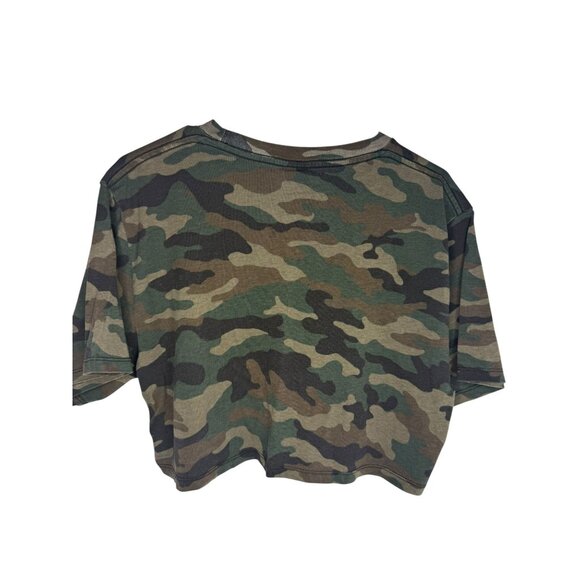 OBEY Camo Cropped Graphic T-Shirt – Streetwear - Picture 3 of 3
